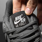 Tênis Air Force 1 Premium Luxo - Chumbo/Branco