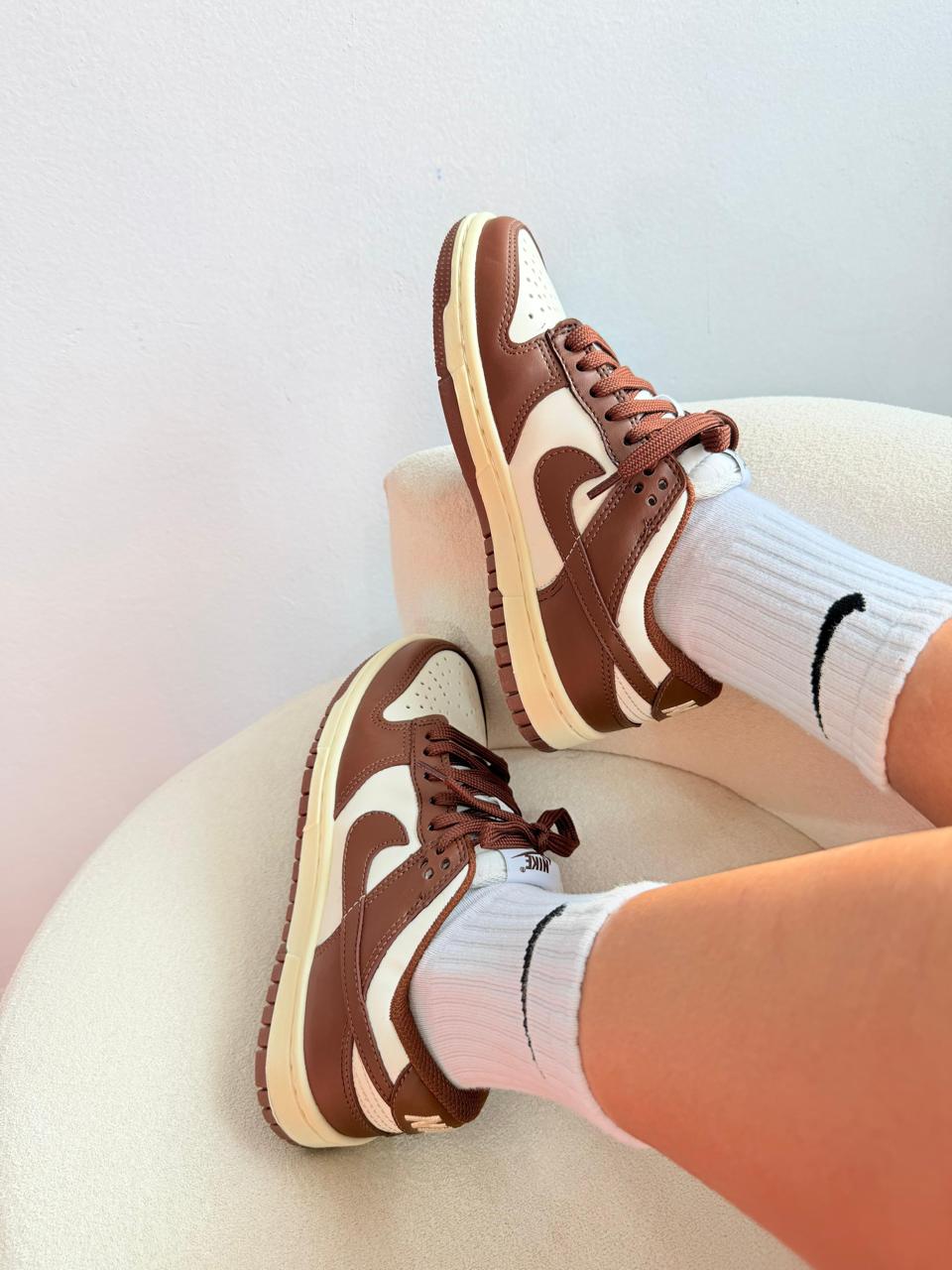 Tênis Dunk Low - Marrom/Branco