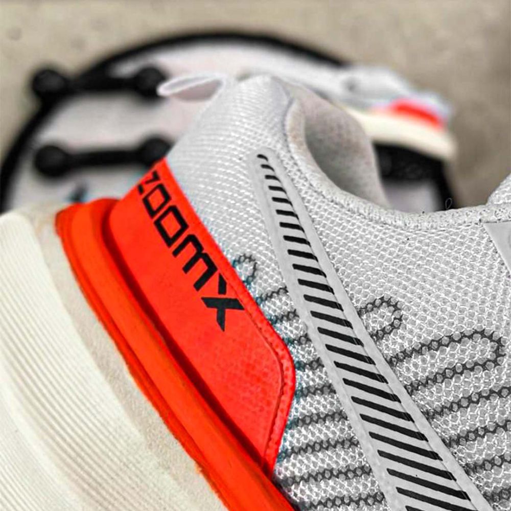 Tênis Air ZoomX Invencible Run 3