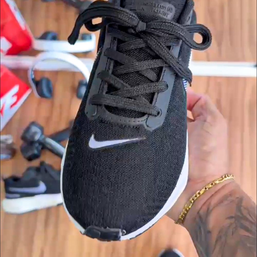 Tênis Air ZoomX Invencible Run 3
